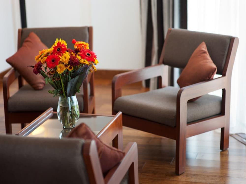 Фото The Ocean Colombo