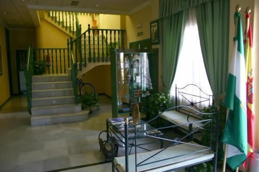 Фото Hotel Mitra