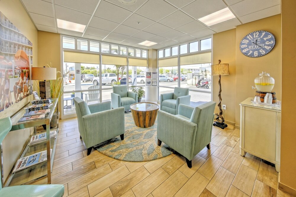 Фото Commander Hotel & Suites