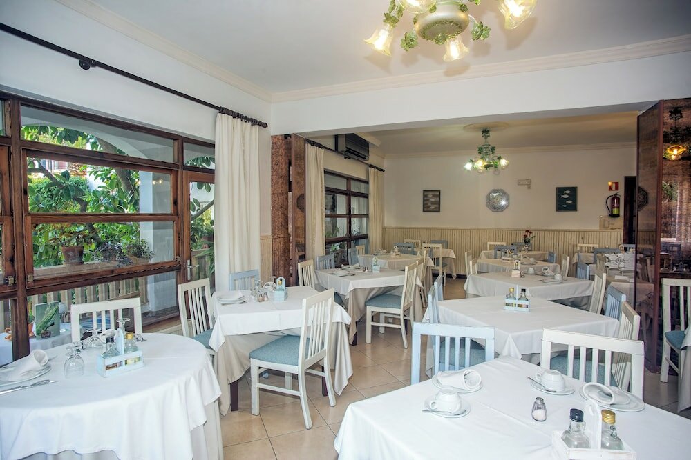 Фото Hotel Martorell