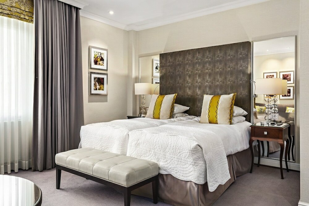 Фото Continental