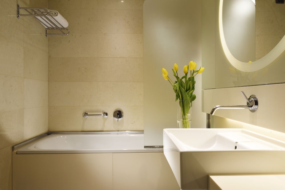 Фото Una Hotels Bologna Centro