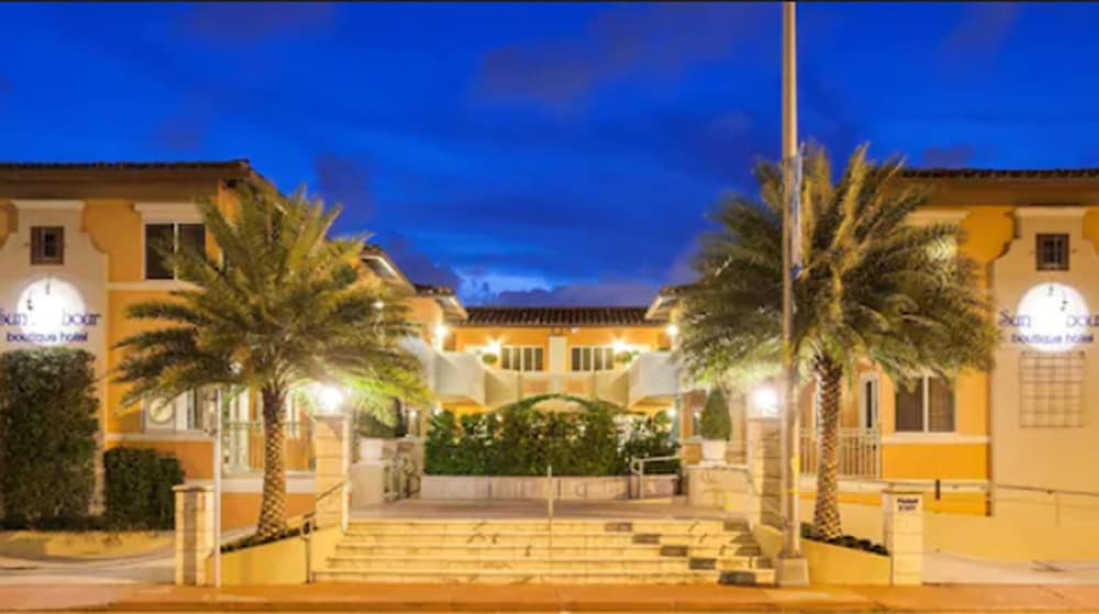 Фото Sun Harbour Boutique Hotel