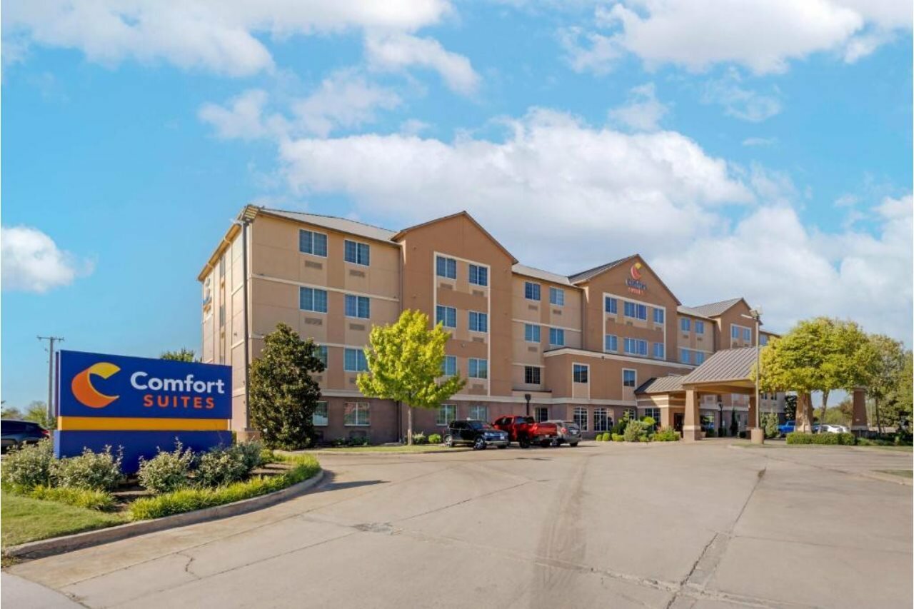 Фото Comfort Suites Waco North - Near University Area