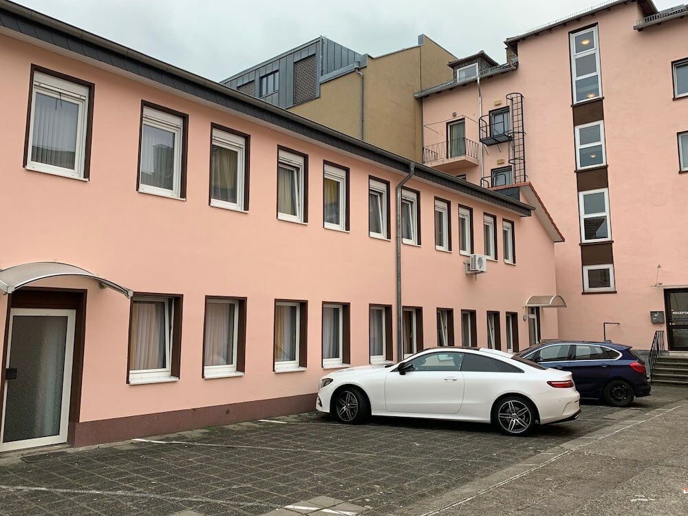 Фото Hotel Am Kurfuerstenplatz - Messe