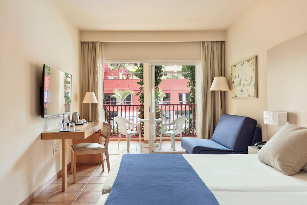 Фото Hotel Best Jacaranda