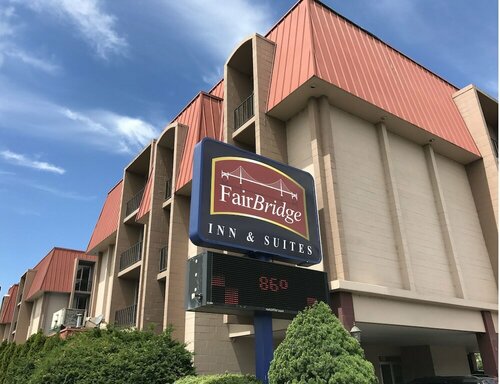 Гостиница FairBridge Inn and Suites Lewiston в Льюистоне