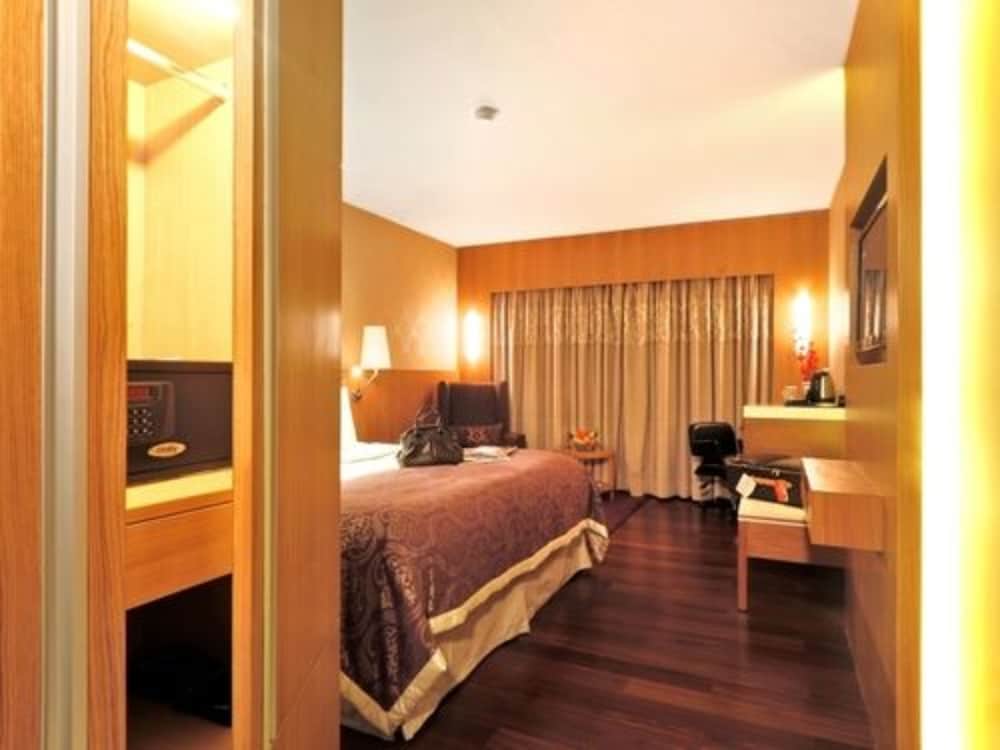 Фото Bawa International