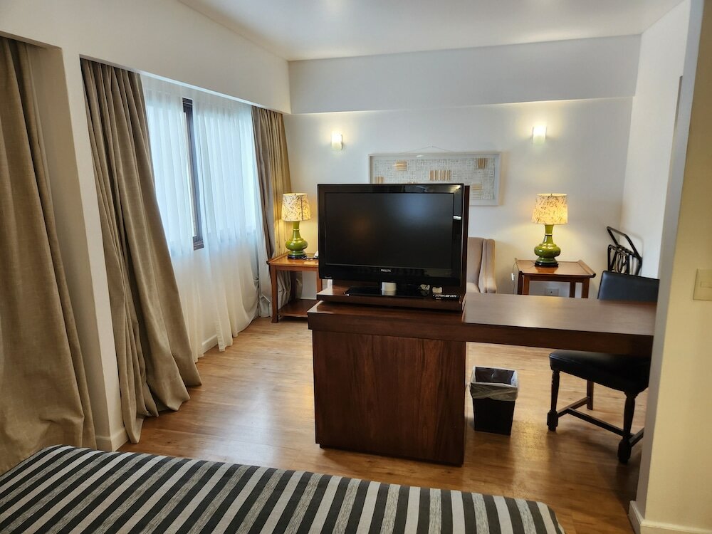 Фото Grand King Hotel