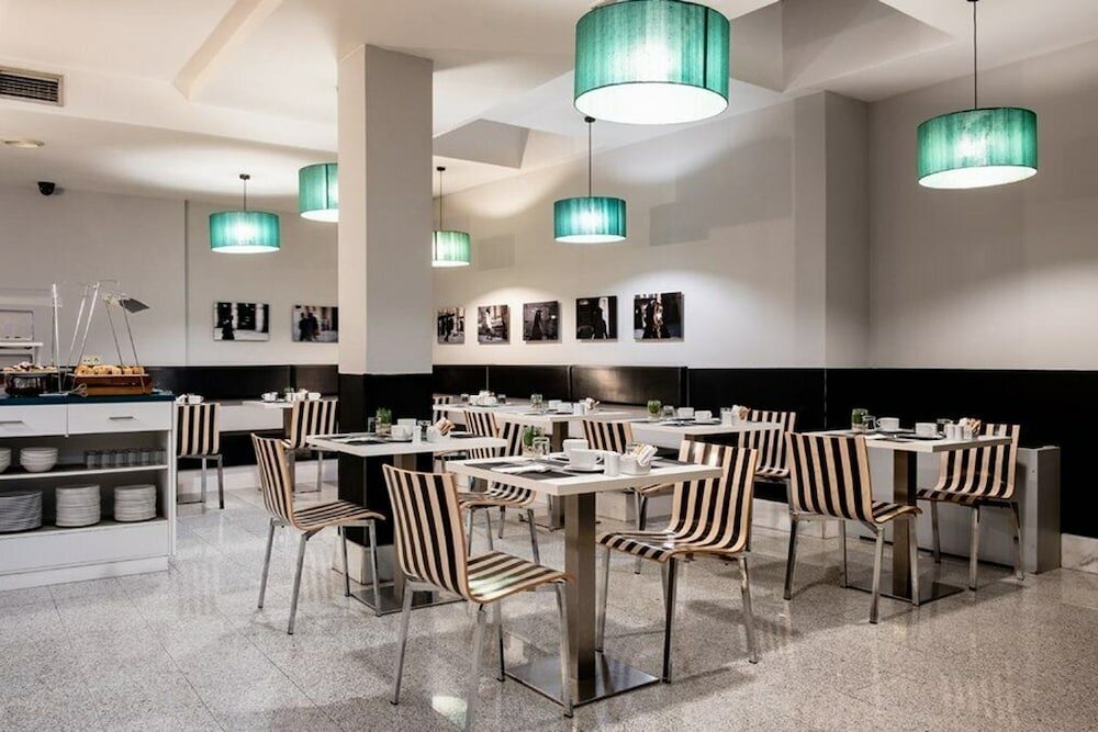 Фото Ikonik Plaza Mercado