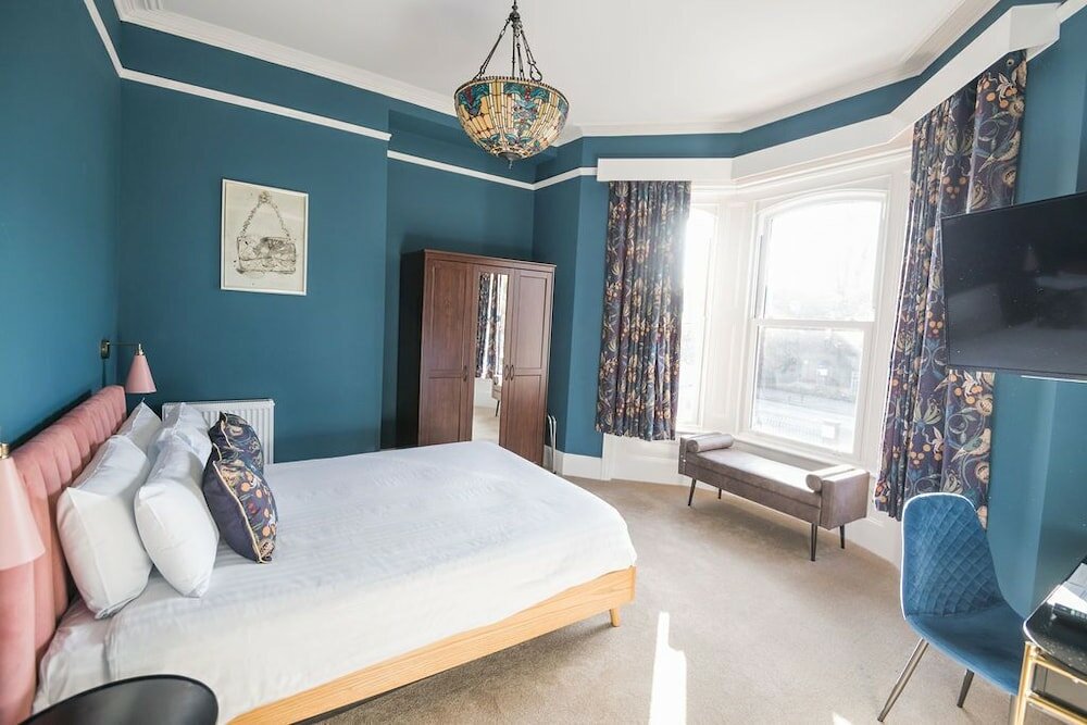 Фото The Elizabeth House Hotel