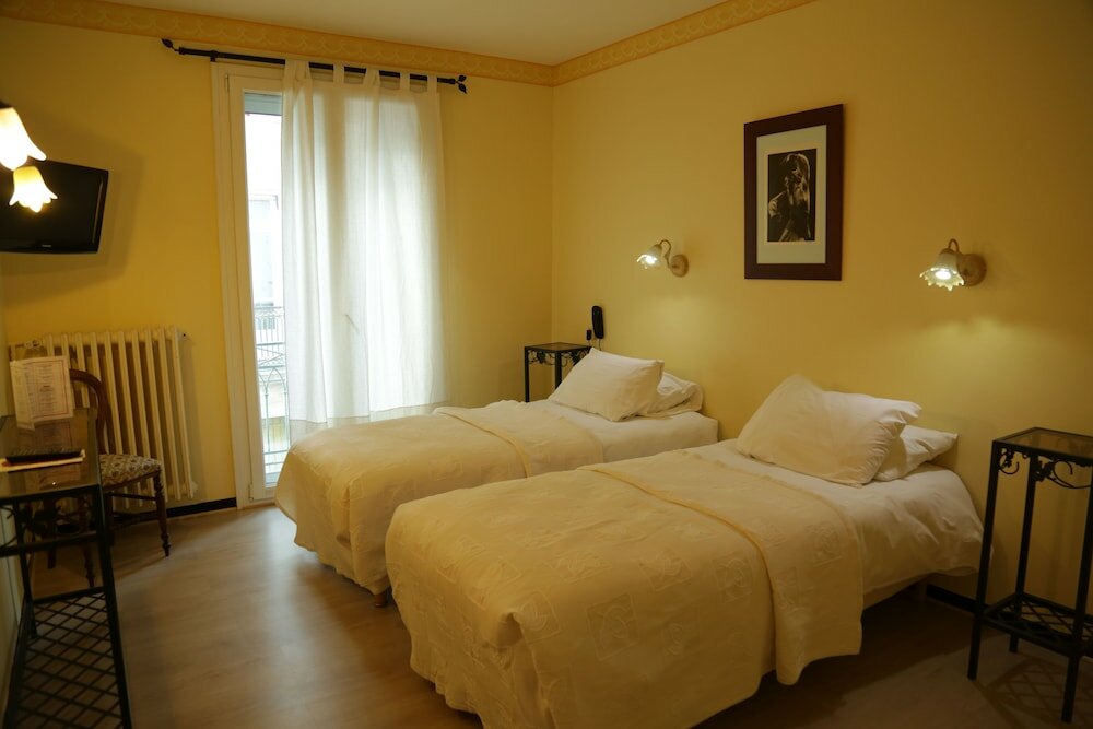 Фото Hôtel de France