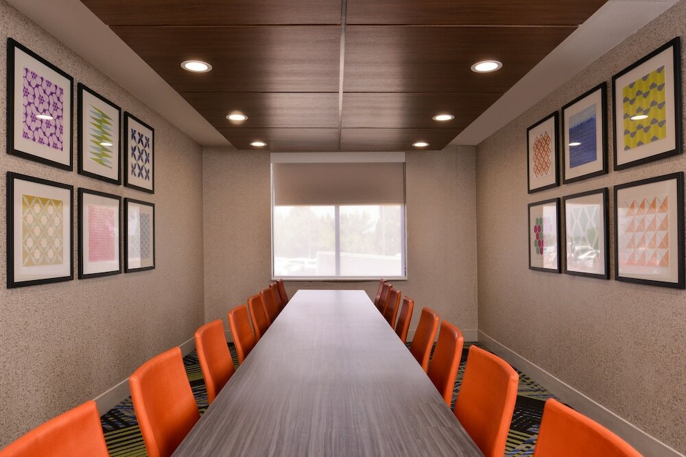 Фото Holiday Inn Express Hotel & Suites Mesquite, an Ihg Hotel