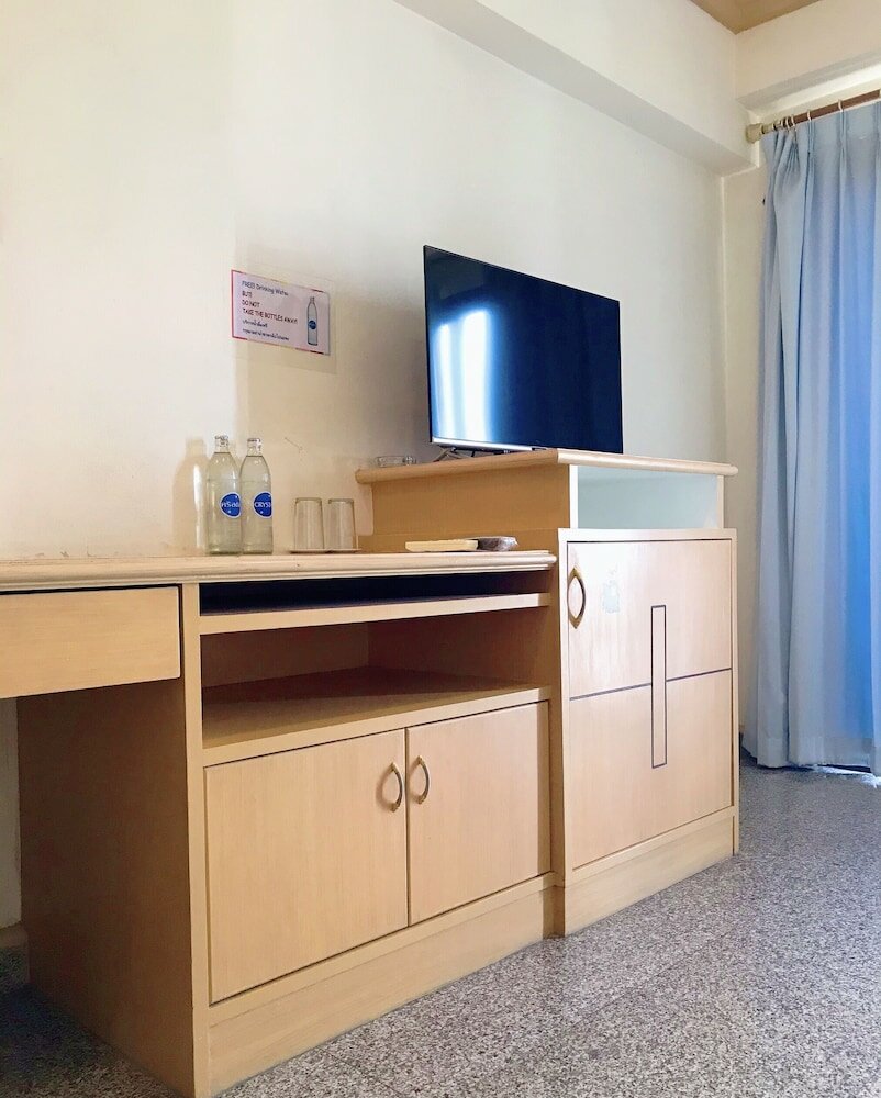 Фото Maneerote Hotel Surin