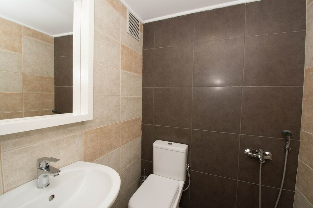 Фото Golden Grain Suites by Checkin