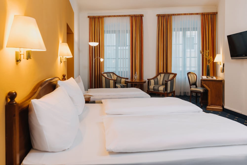 Фото Altstadthotel Arch