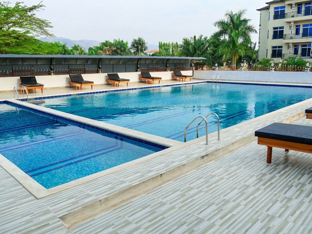 Фото отеля 2