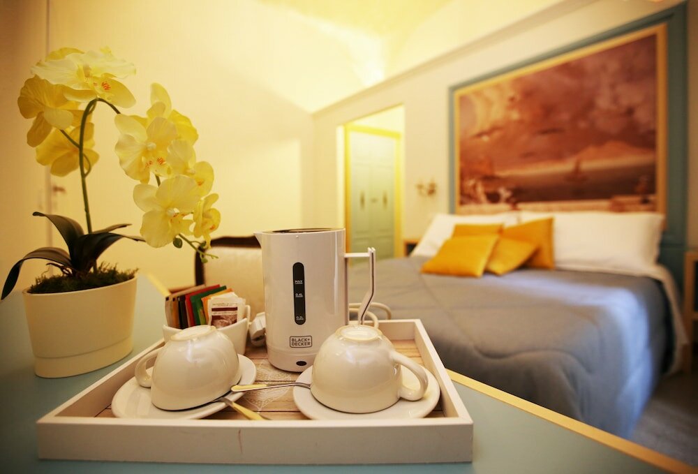 Фото La Bella Napoli B&b