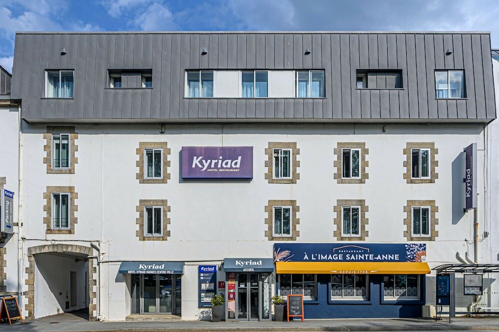 Фото Kyriad Vannes centre-ville