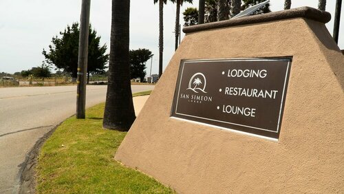 Гостиница San Simeon Lodge в Сан-Симеоне