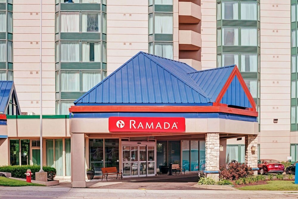Фото Ramada by Wyndham Niagara Falls/Fallsview