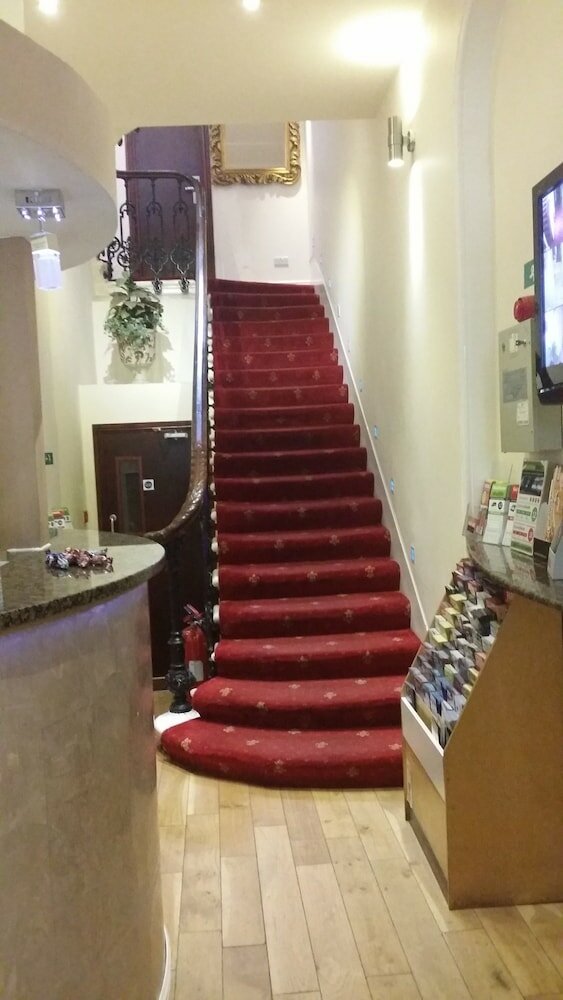 Фото Notting Hill Gate Hotel