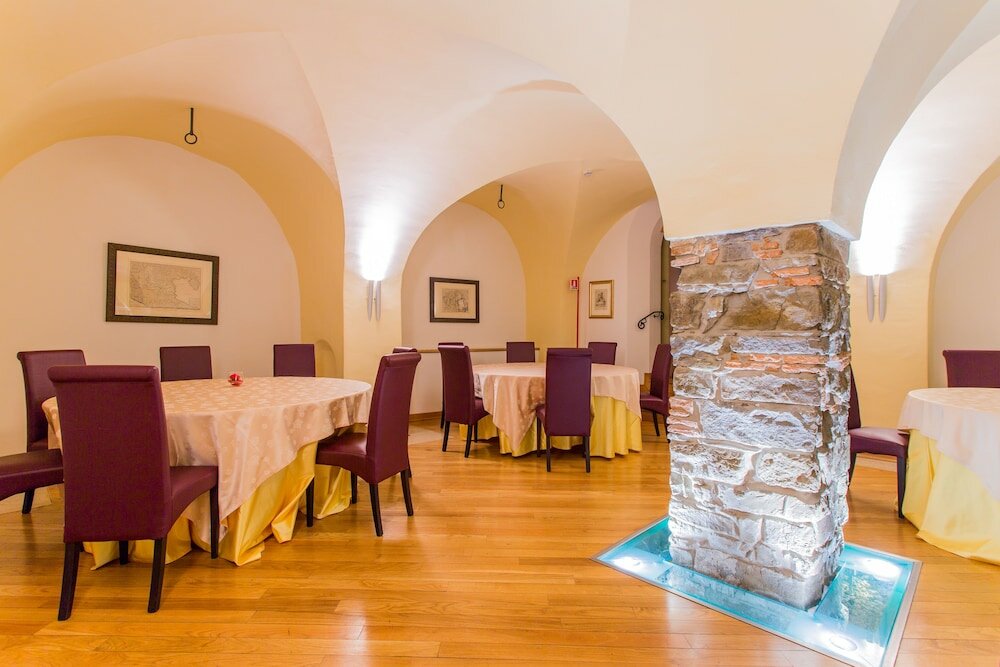 Фото Grand Hotel Entourage Palazzo Strassoldo