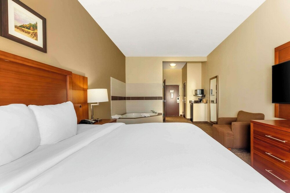 Фото Comfort Inn & Suites Porter near Indiana Dunes