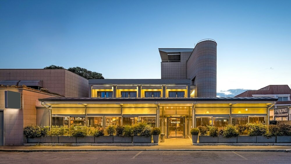 Фото отеля 3