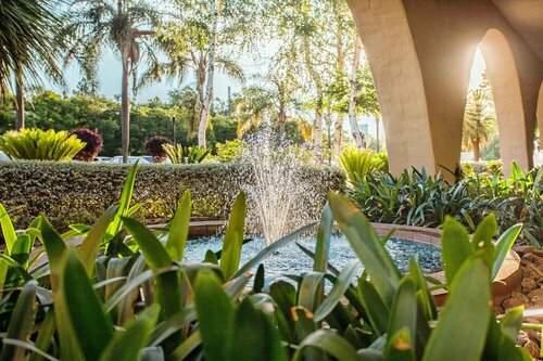 Внешний вид отеля Garden Court O. R. Tambo International Airport в Городе Метрополитенского Муниципалитете Экурхулени, фото 2