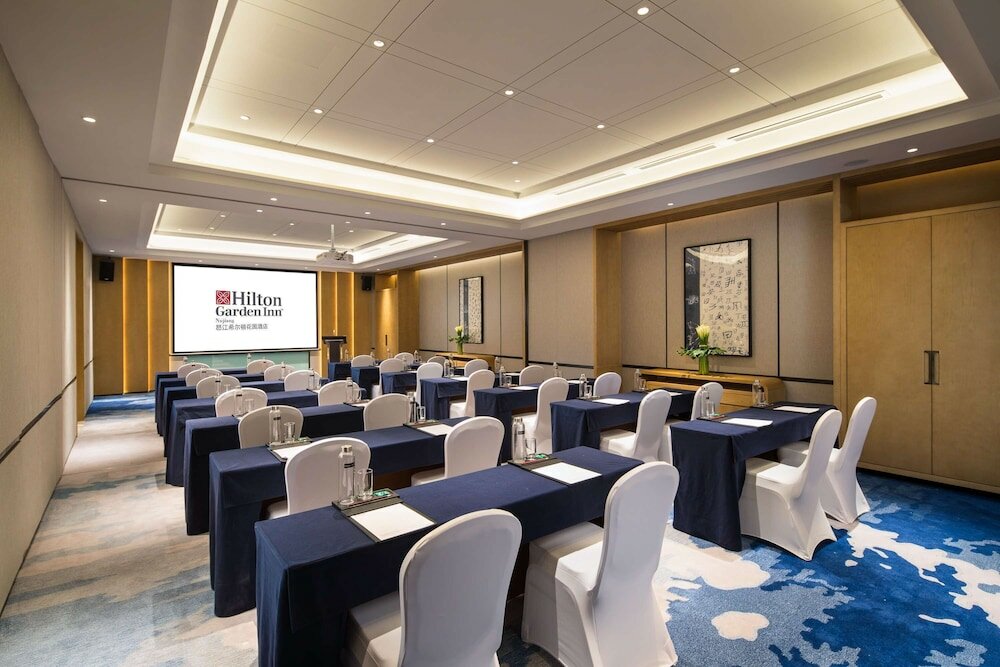 Фото Hilton Garden Inn Nujiang