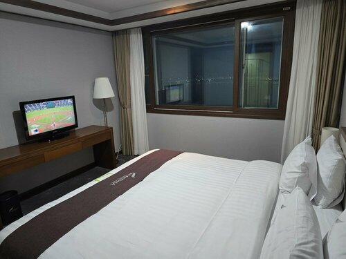 Гостиница Narsha Hotel в Йосу