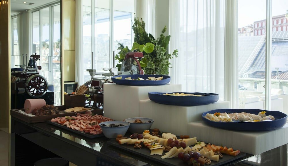 Фото Altis Avenida Hotel