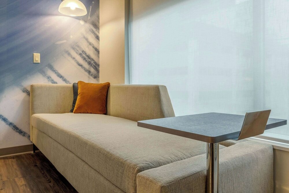 Фото Cambria Hotel Milwaukee Downtown