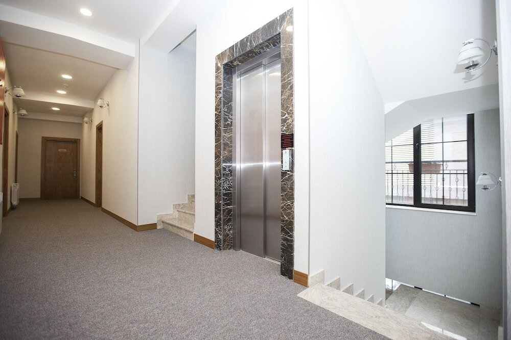 Фото Auroom Hotel