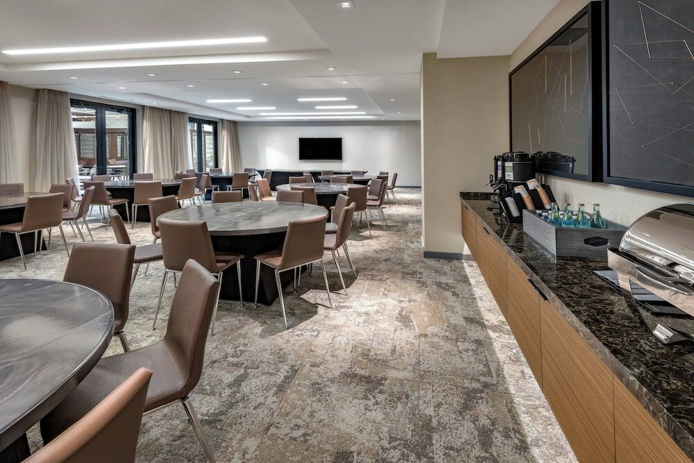 Фото Ac Hotel by Marriott Atlanta Midtown