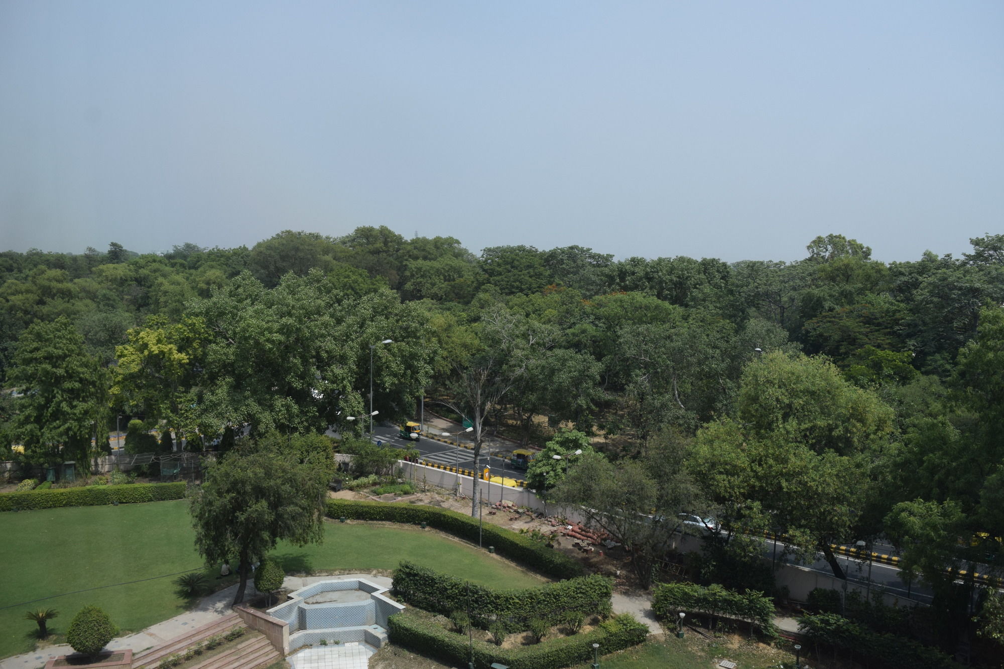 Фото Hotel Samrat Inn