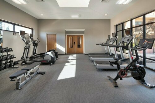 Гостиница Courtyard by Marriott Bakersfield в Бэйкерсфилде