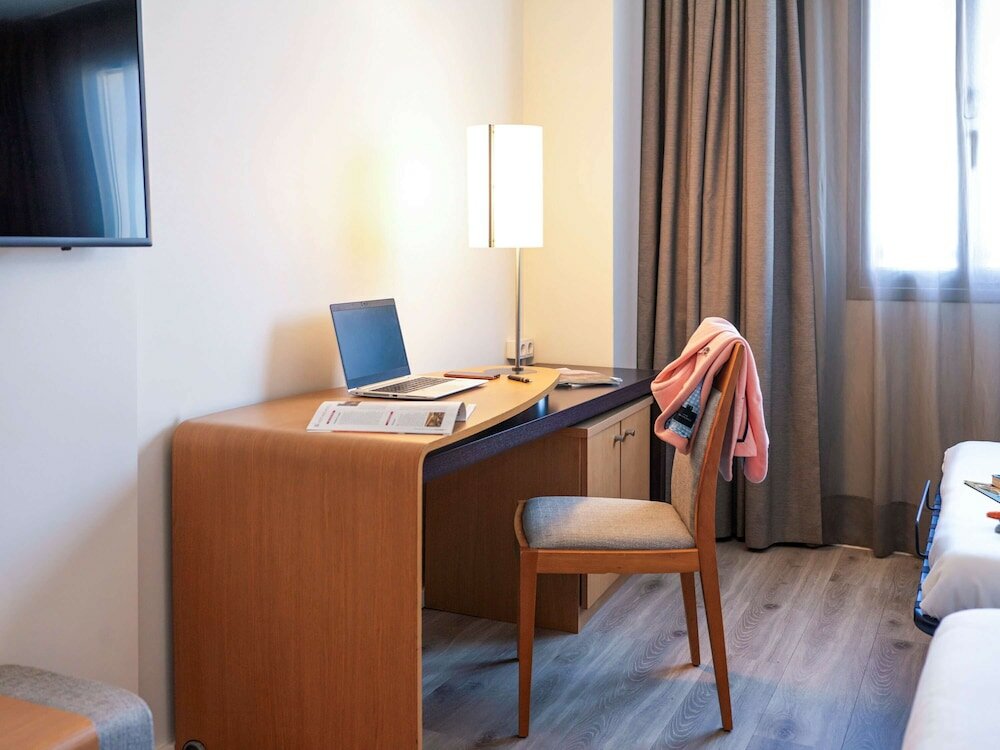 Фото Novotel Sevilla