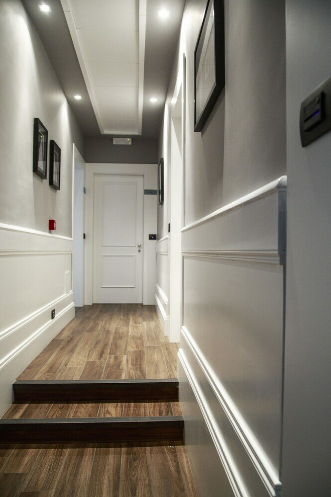 Фото The Independent Suites