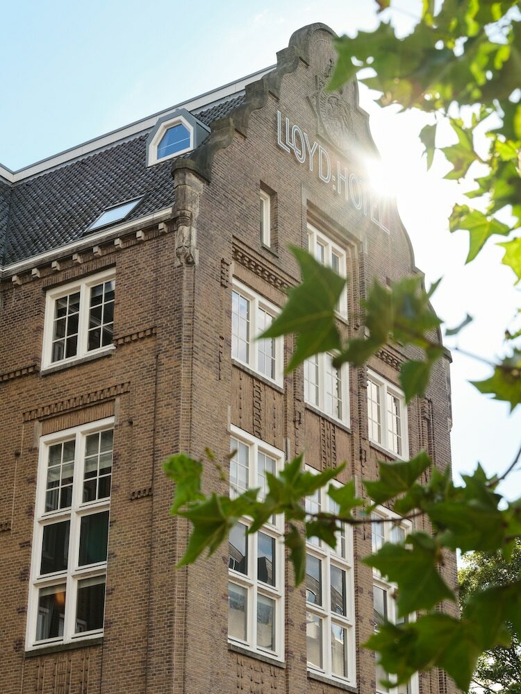 Фото Lloyd Hotel