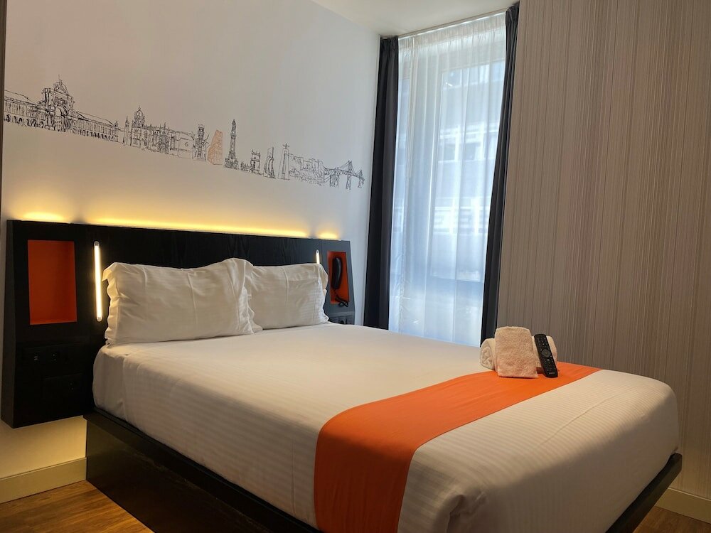 Фото EasyHotel Lisbon