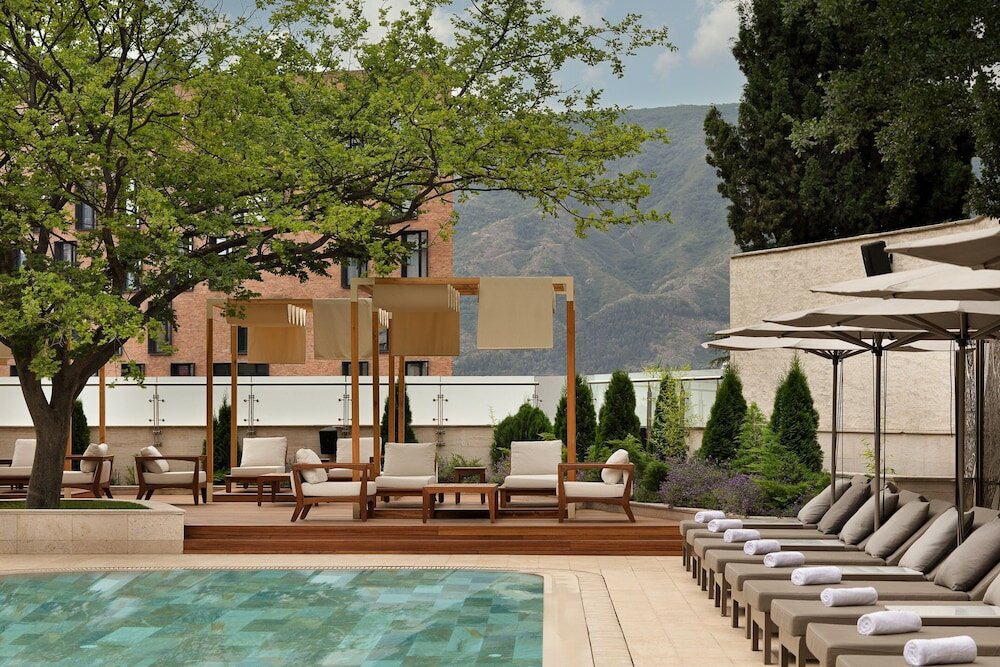 Фото Sheraton Grand Tbilisi Metechi Palace