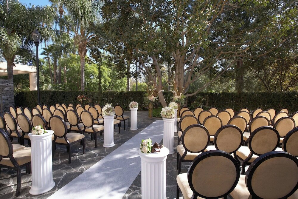 Фото Sheraton Fairplex Hotel & Conference Center