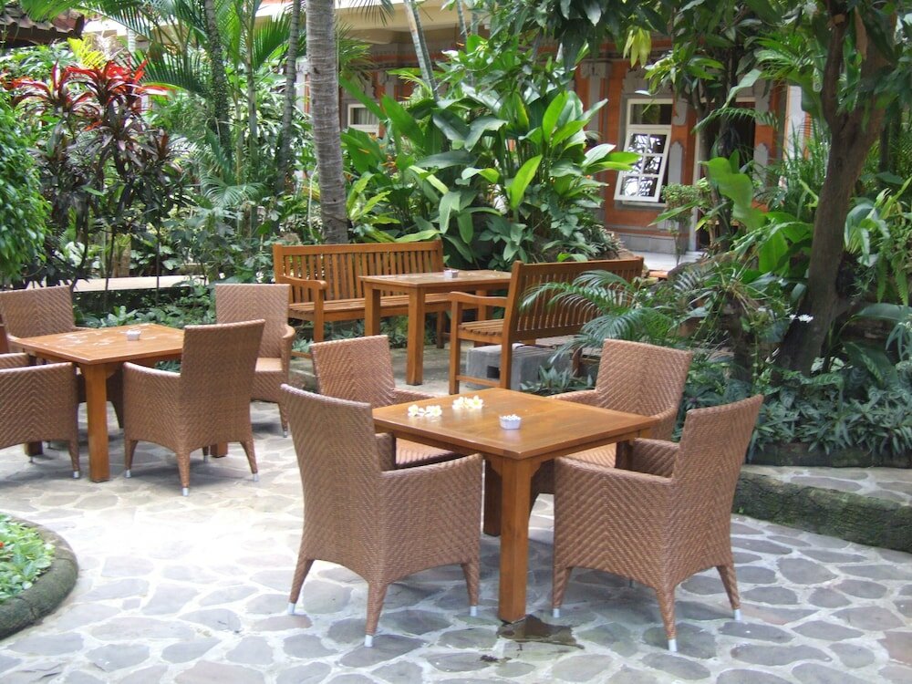 Фото Chonos Hotel Lovina