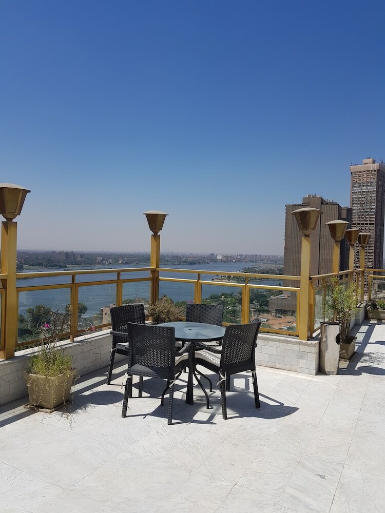 Фото Maadi Hotel