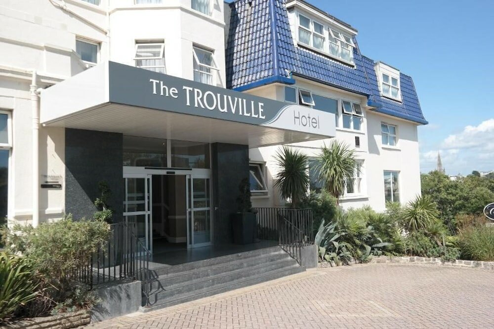 Фото The Trouville Hotel