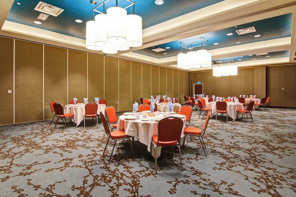 Фото TownePlace Suites by Marriott Kincardine
