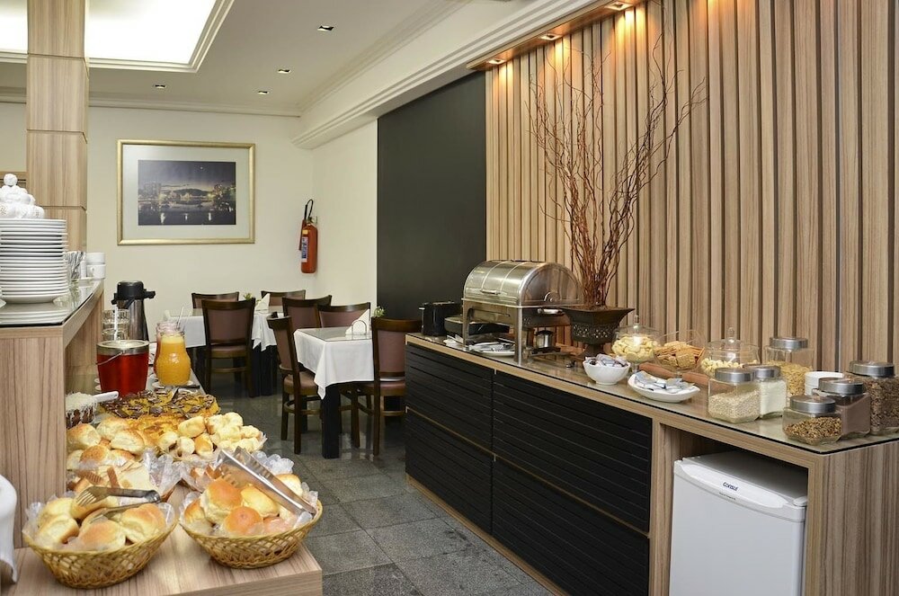 Фото Castel Plaza Hotel