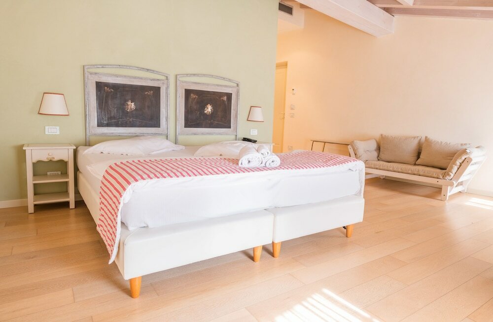 Фото Hotel Villa Moron